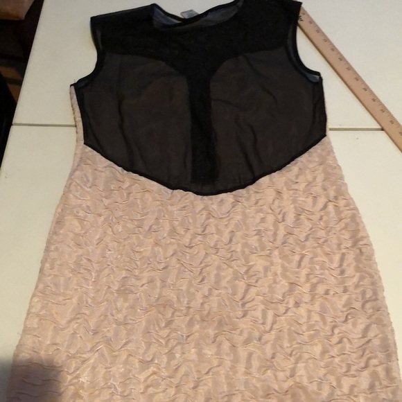 Timely size XL ballet pink & black waffle like mini dress with mesh back & front - Picture 3 of 9